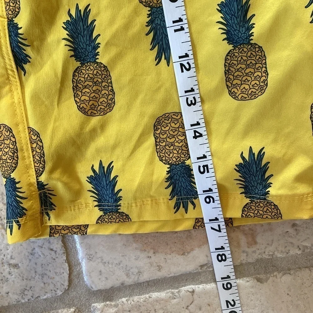 Hurley Volley Swim Trunks Men’s/Boys S Activewear Pineapples Tropical Beach